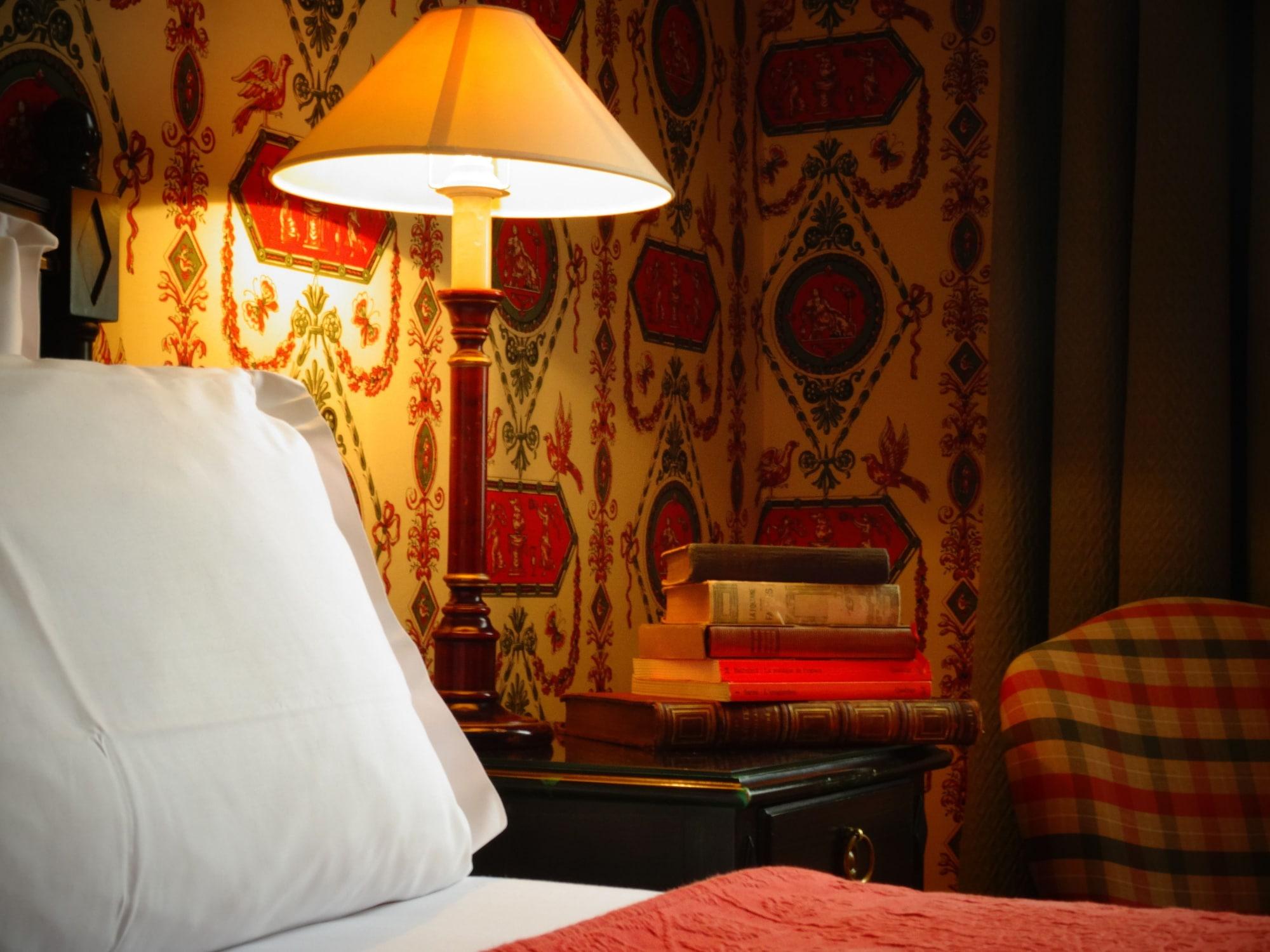 Hotel Du Prince De Conti Paris Bagian luar foto